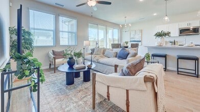 Building Photo - 4182 N Tisha Ave