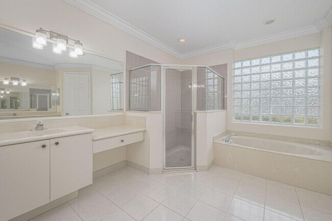 Foto del edificio - 137 NW Magnolia Lakes Blvd