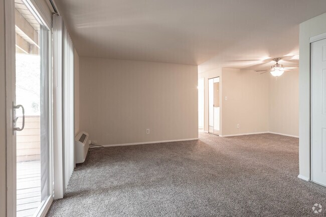 2HAB, 1BA - 798 ft² - The Birches