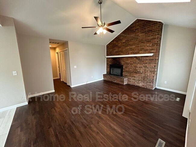Building Photo - 3535 S Jefferson Ave