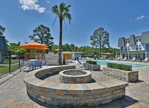 Building Photo - Cypress Park Apartments