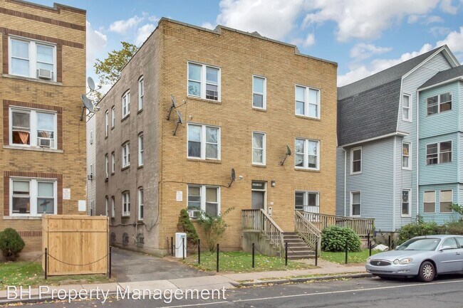 Building Photo - 1678-1680 Broad St
