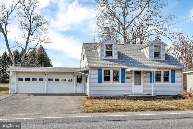 Building Photo - 715 Ono Rd
