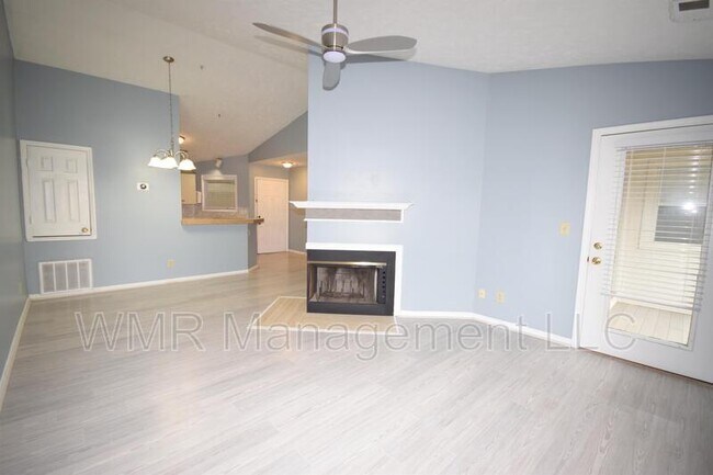 Foto del edificio - 942 Stewarts Creek Dr