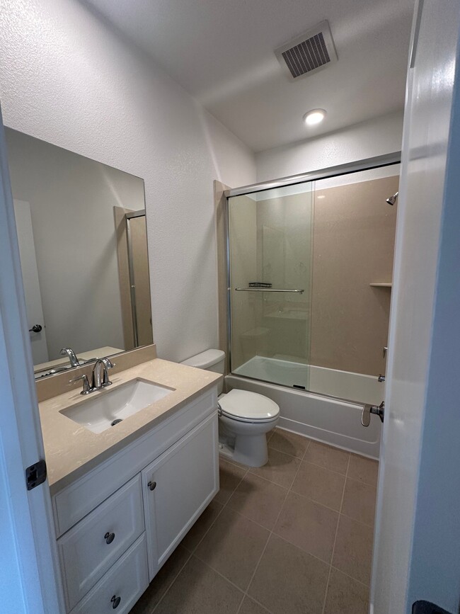 Photo - 1087 Bigleaf Pl Apartment