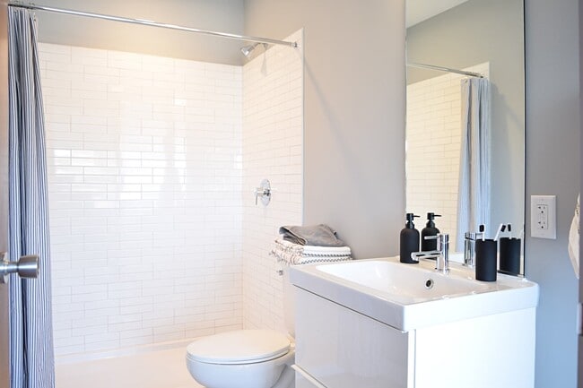 Interior Photo - Interstate Flats