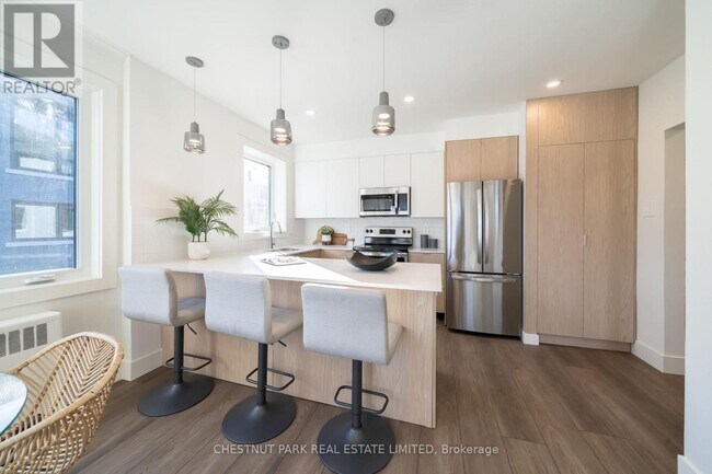 Photo du bâtiment - 1470 Avenue Rd
