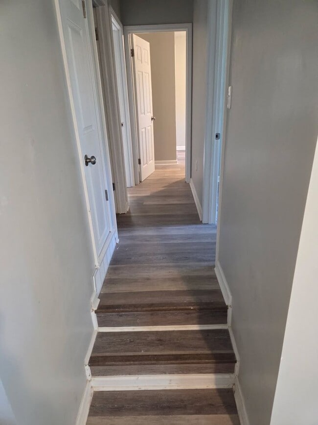 Foto del edificio - MOVE-IN SPECIAL 1/2 OFF 1ST MONTH"S RENT