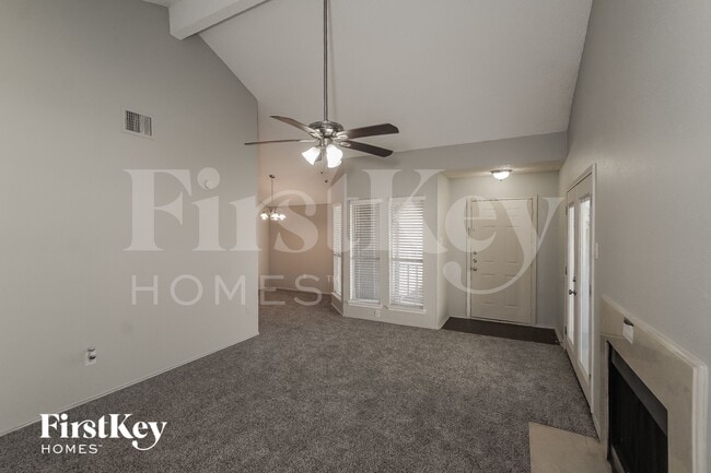 Building Photo - 17542 Northhagen Dr