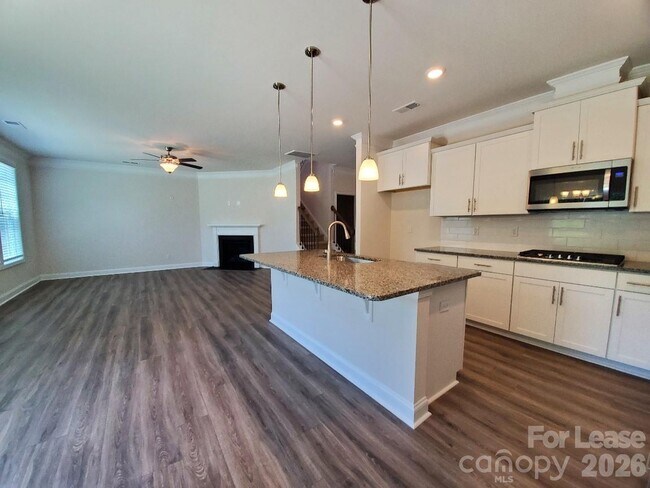 Foto del edificio - 3013 Lydney Cir