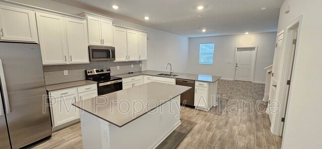 Building Photo - 1844 Tohoqua Blvd