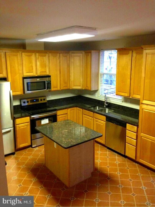 Foto del edificio - 13004 Shamrock Glen Dr