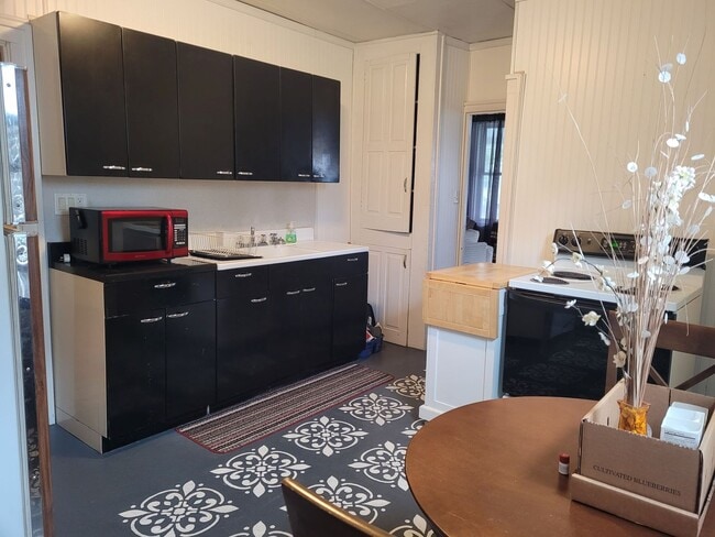 Foto del edificio - 206 Roxbury Rd