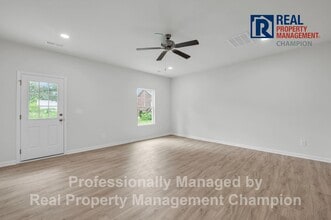 Building Photo - 460 Maides Ave