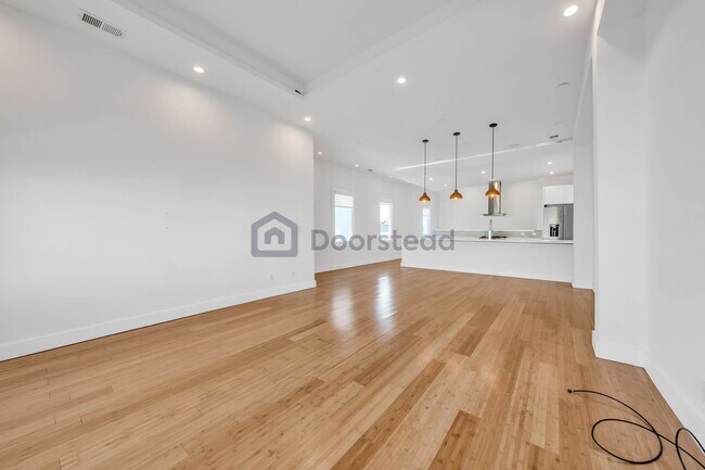 Foto del edificio - 1459 Thomas Ave
