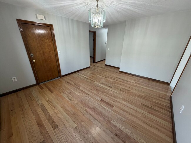 Photo - 365 West Ave Apartment