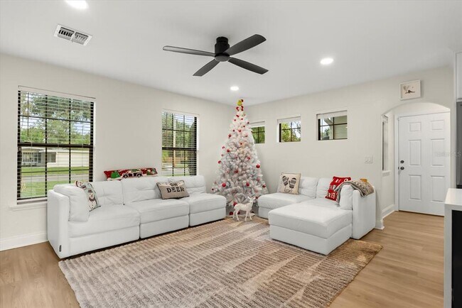 Foto del edificio - 3622 Devonswood Dr