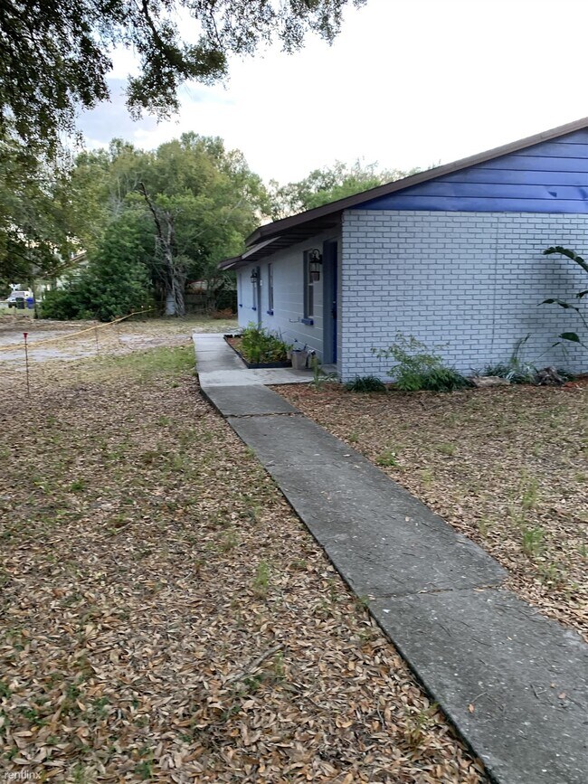 Building Photo - 2 br, 1 bath Duplex - 1337 East Parker Street
