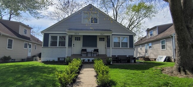 Building Photo - 861 Palmer Rd