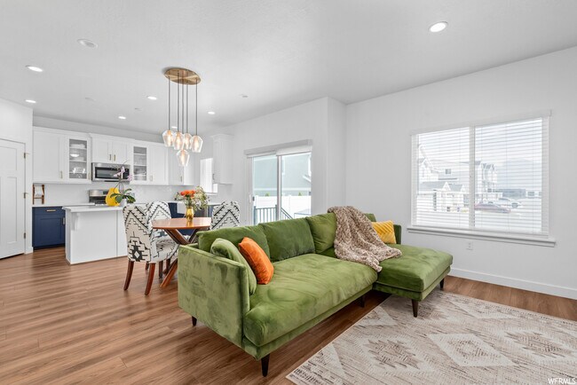 Building Photo - 12711 S Quail Lake Dr