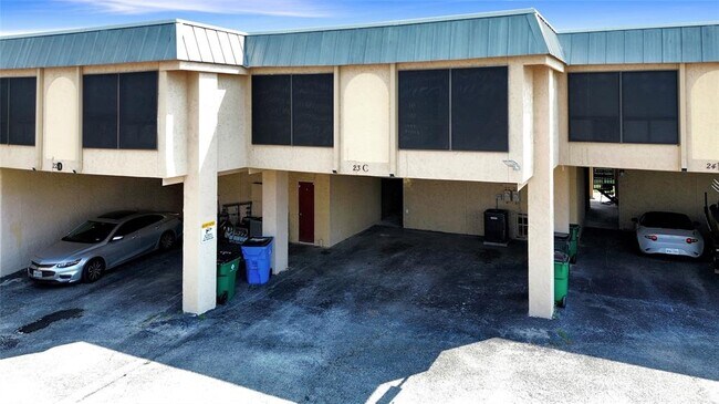 Building Photo - 5920 Lago Vista Way