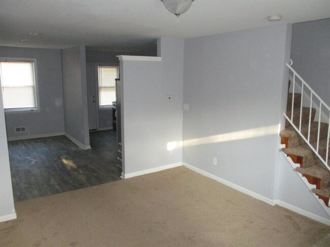 Foto del edificio - 3033 Seamon Ave