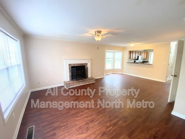 Foto del edificio - 5196 Laurel Bridge Ct SE