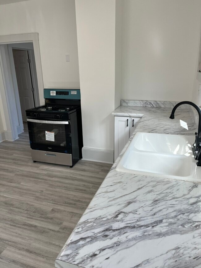 Photo - 1910 Colwell Ave House