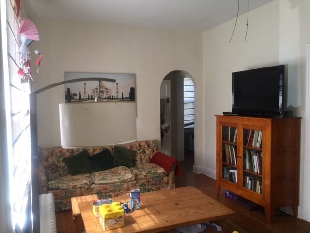 Photo - Charming bungalow in the heart of Colonial Williamsburg! House