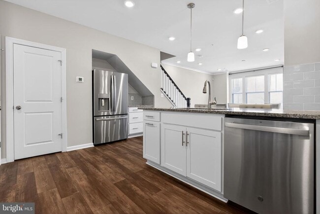 Foto del edificio - 14937 River Walk Way