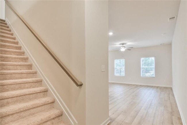 Building Photo - 4541 Bishops Ln