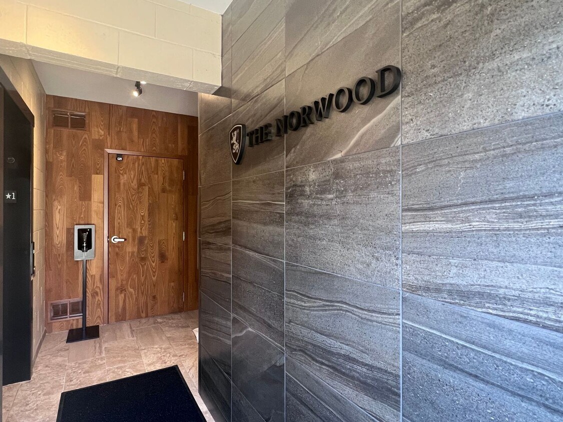 Foto principal - Eastown One Bedroom - Close to Downtown!