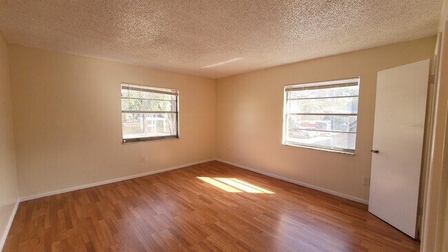 Foto del edificio - 7628 Forest City Rd