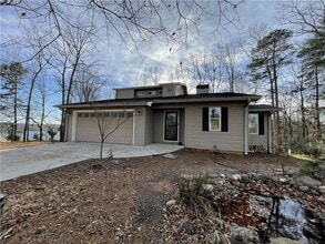 Building Photo - 3492 Point View Cir