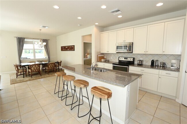 Foto del edificio - 8484 Benelli Ct