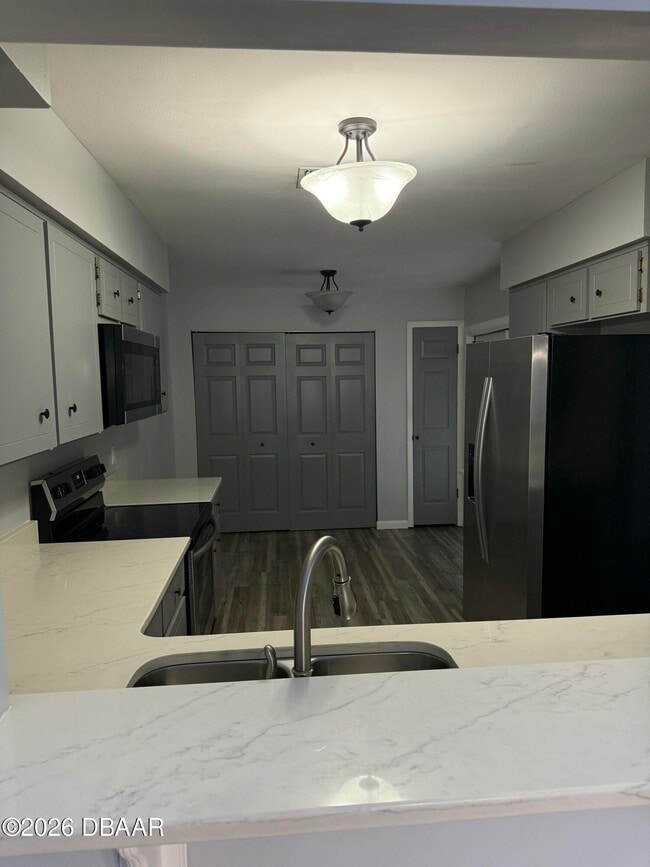 Building Photo - 628 Brown Pelican Dr