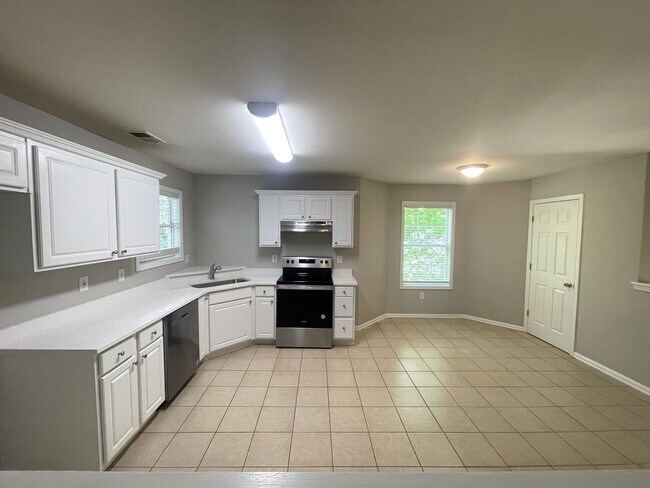 Foto del edificio - 335 Spring Lake Ct