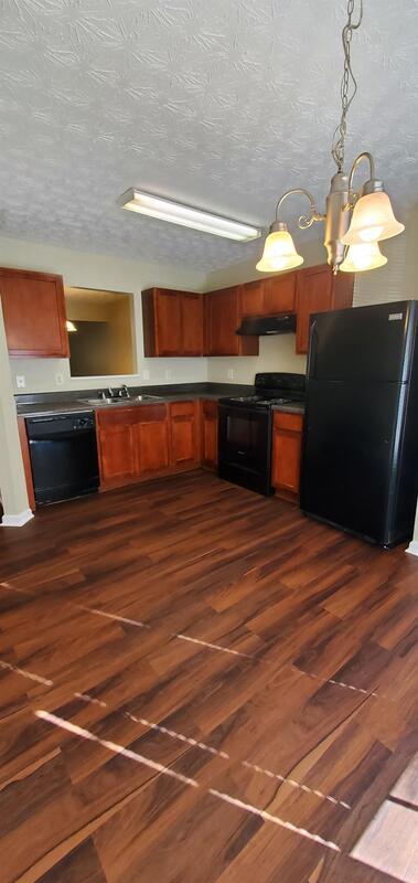 Building Photo - 2452 Piering Dr