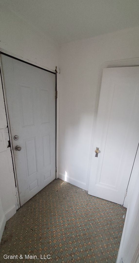 Foto del edificio - 2 br, 1 bath House - 11828 College