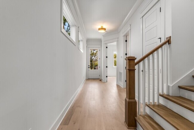 Foto del edificio - 1408 Lischey Ave