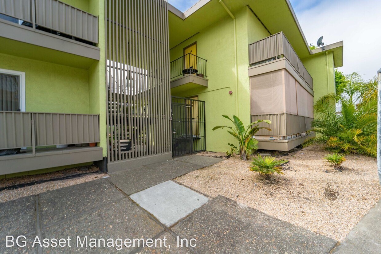 Foto principal - 5550 Central Ave