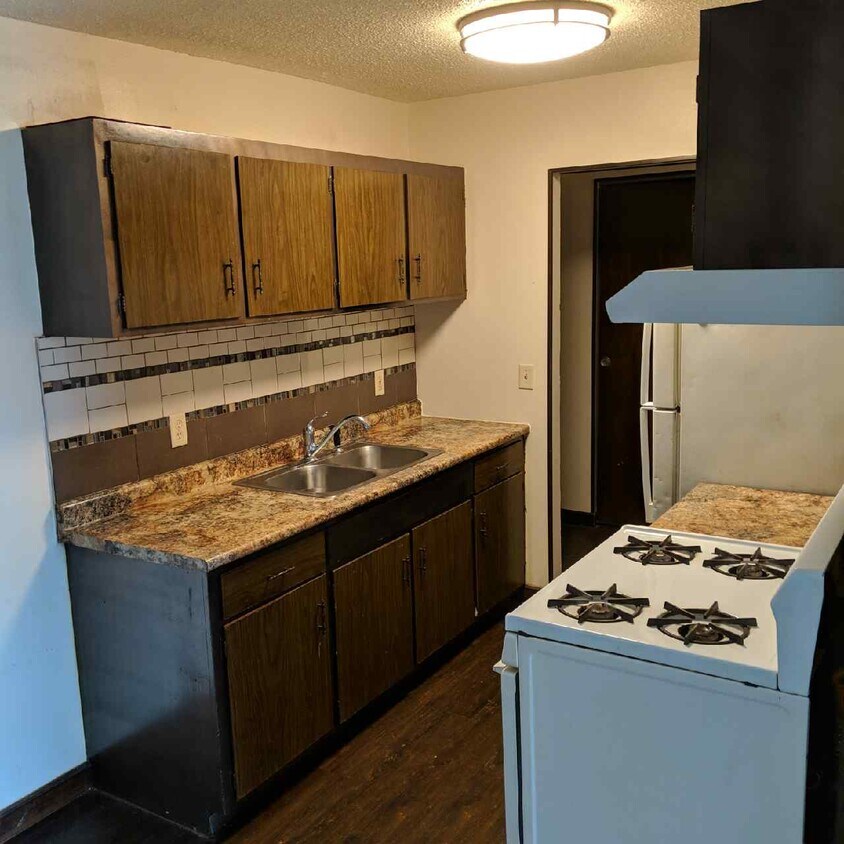 Foto principal - 7206 Camden Ave N