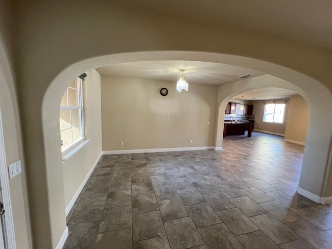 Foto del edificio - Gorgeous Single Story Sunridge Park Home!