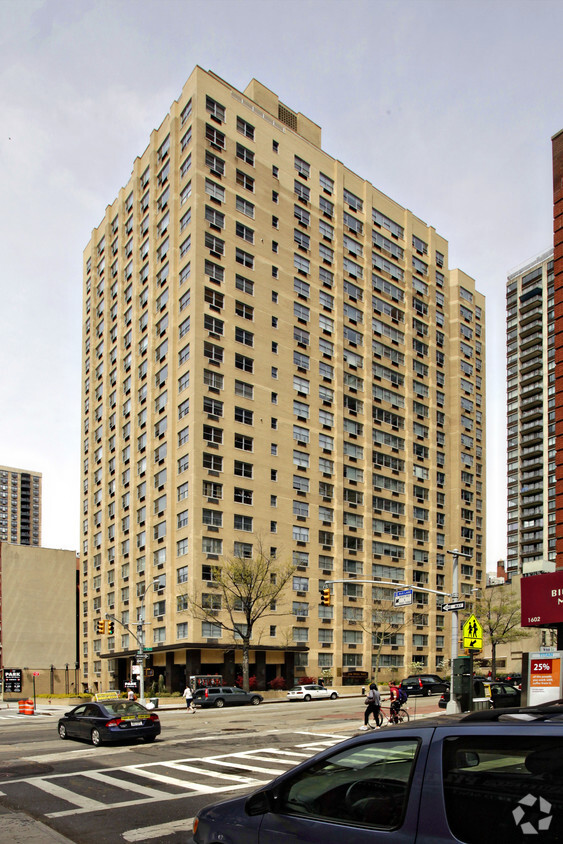 Foto principal - Continental East Apartments