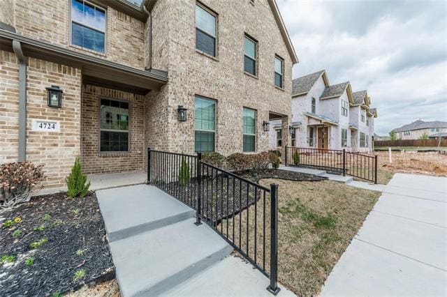 Building Photo - 4724 Ladrillo Ln
