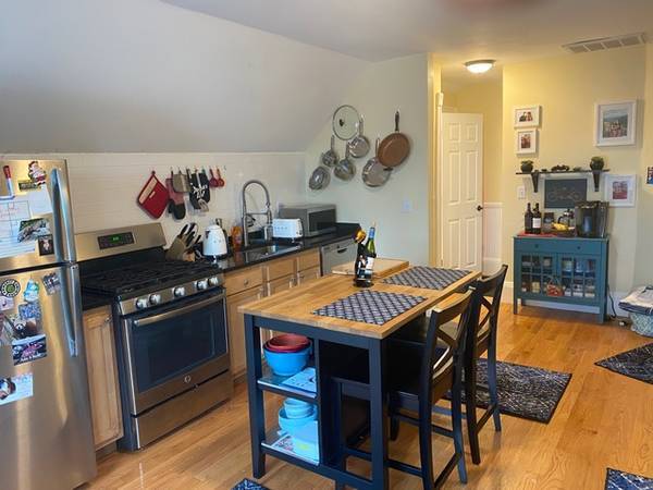 Foto del edificio - 48-50 Lowell St. Unit 3