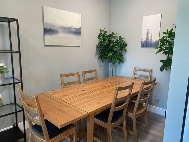Photo du bâtiment - 1200 Strathmore St