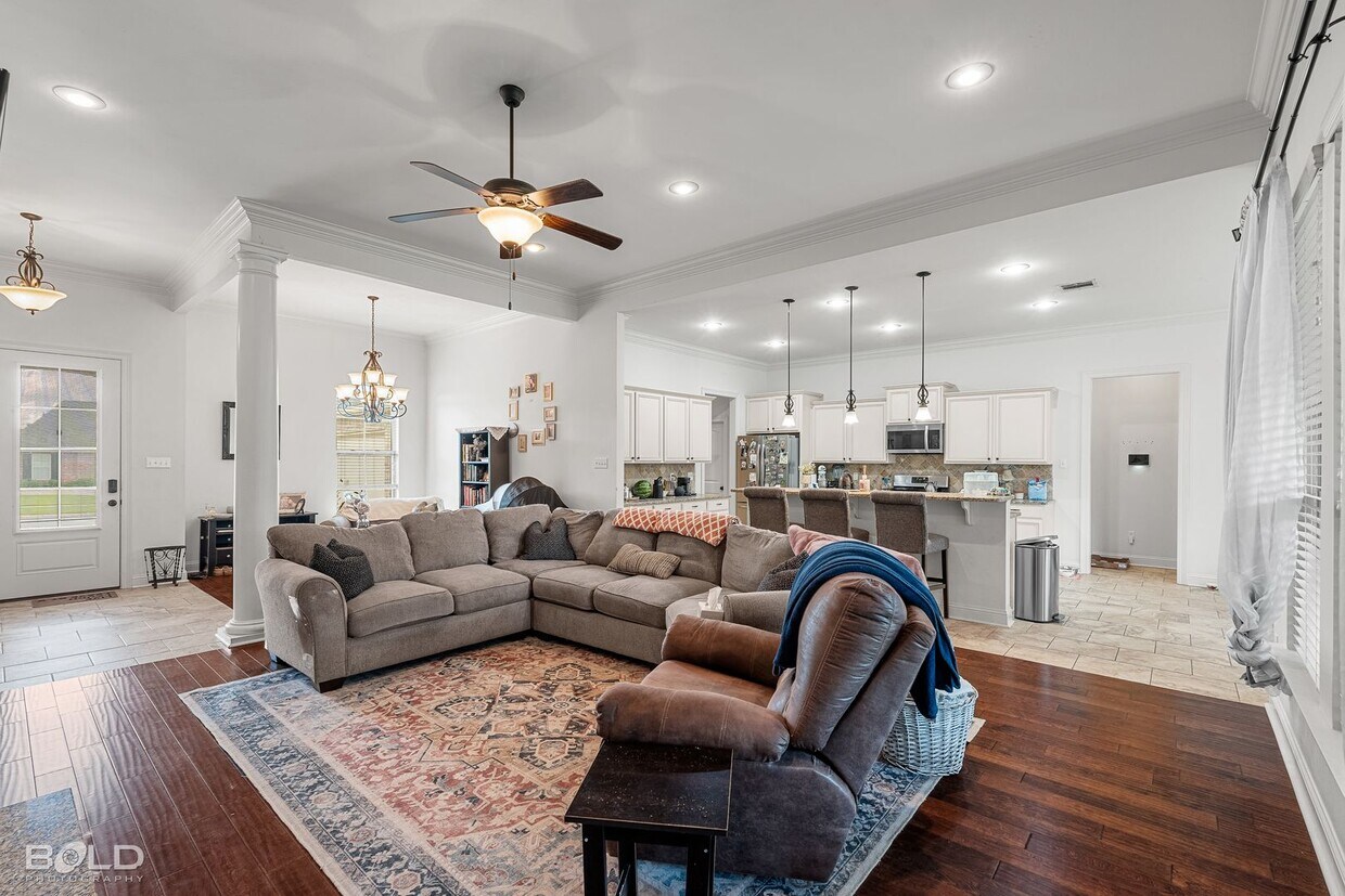Foto principal - Gorgeous Home For Rent!!