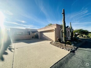 Building Photo - 4100 E Pontatoc Canyon Dr