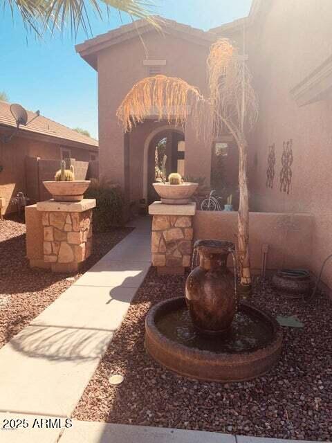 Foto del edificio - 42275 W Calle St